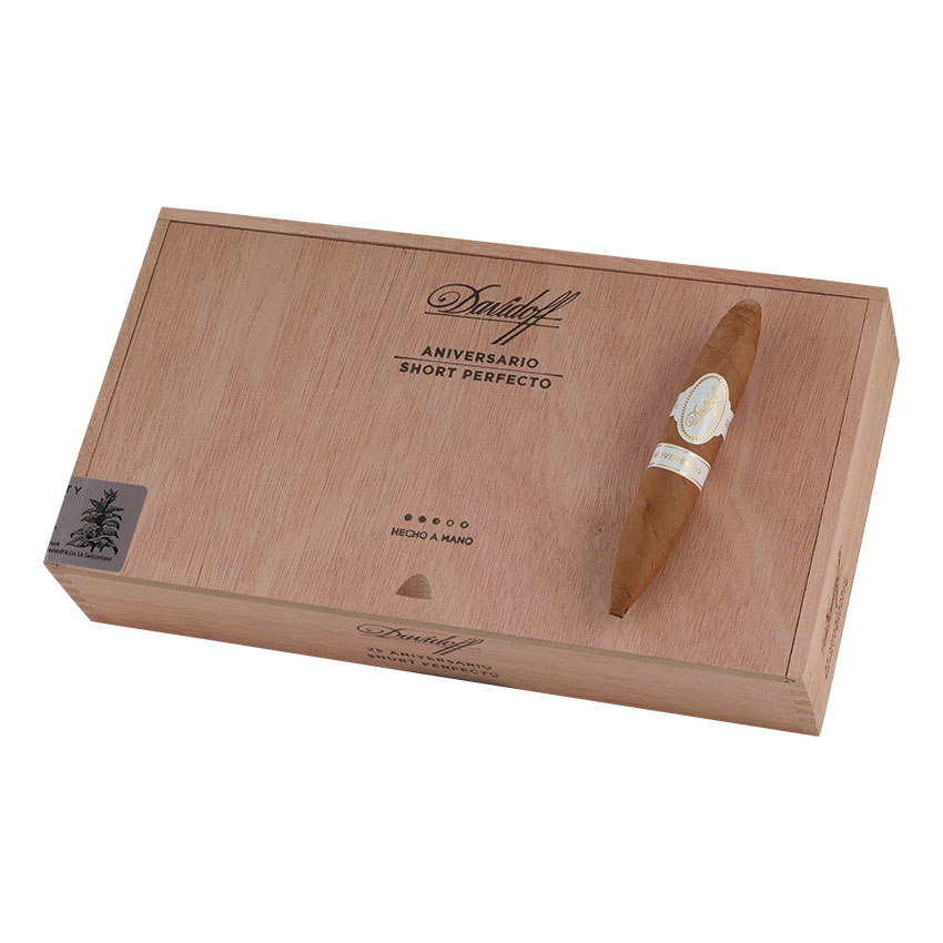 Davidoff Aniversario Short Perfecto 4"7/8 * 52