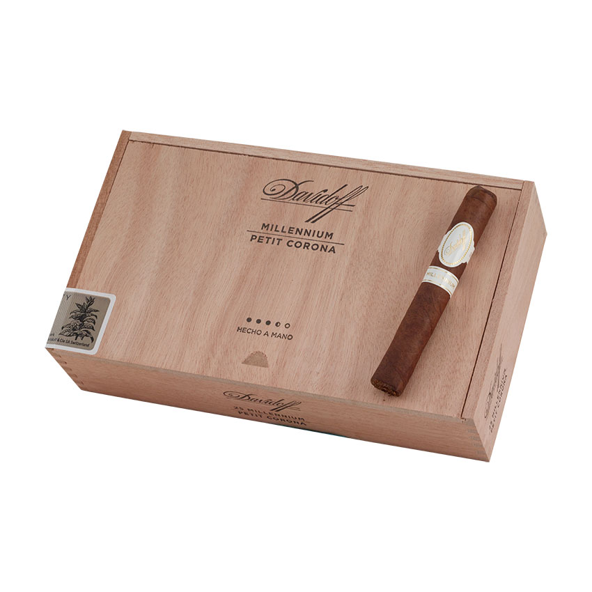 Davidoff Millennium Petite Corona 4"1/2 * 41