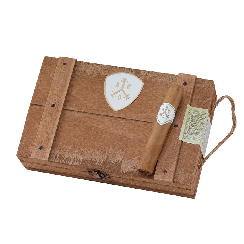 ADVentura The Royal Return Queen's Pearls Robusto 
